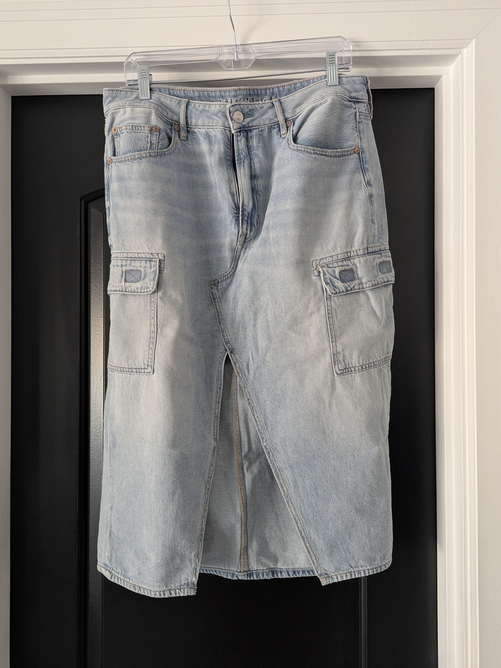 American Eagle Outfitters Light Blue Relaxed Cargo Denim Skirt